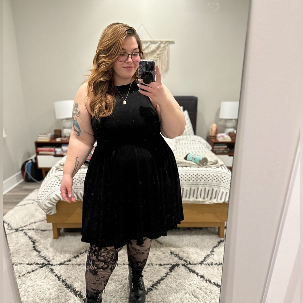 Sleeveless Black Dress